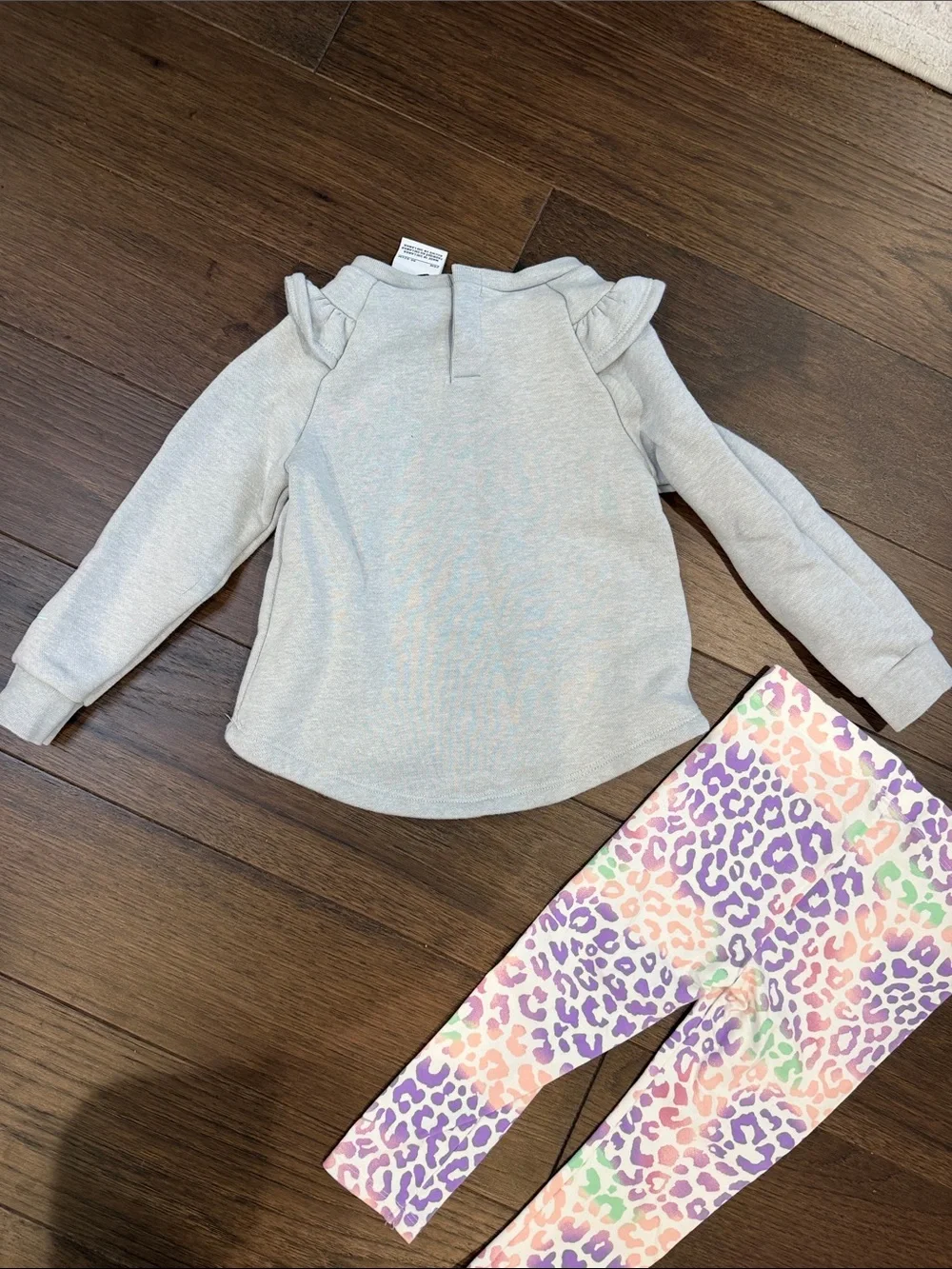 Nike Toddler Girls Matching Gray & Pastel Leopard Print Set - 24 Months - C8-131 - Picture 8 of 9